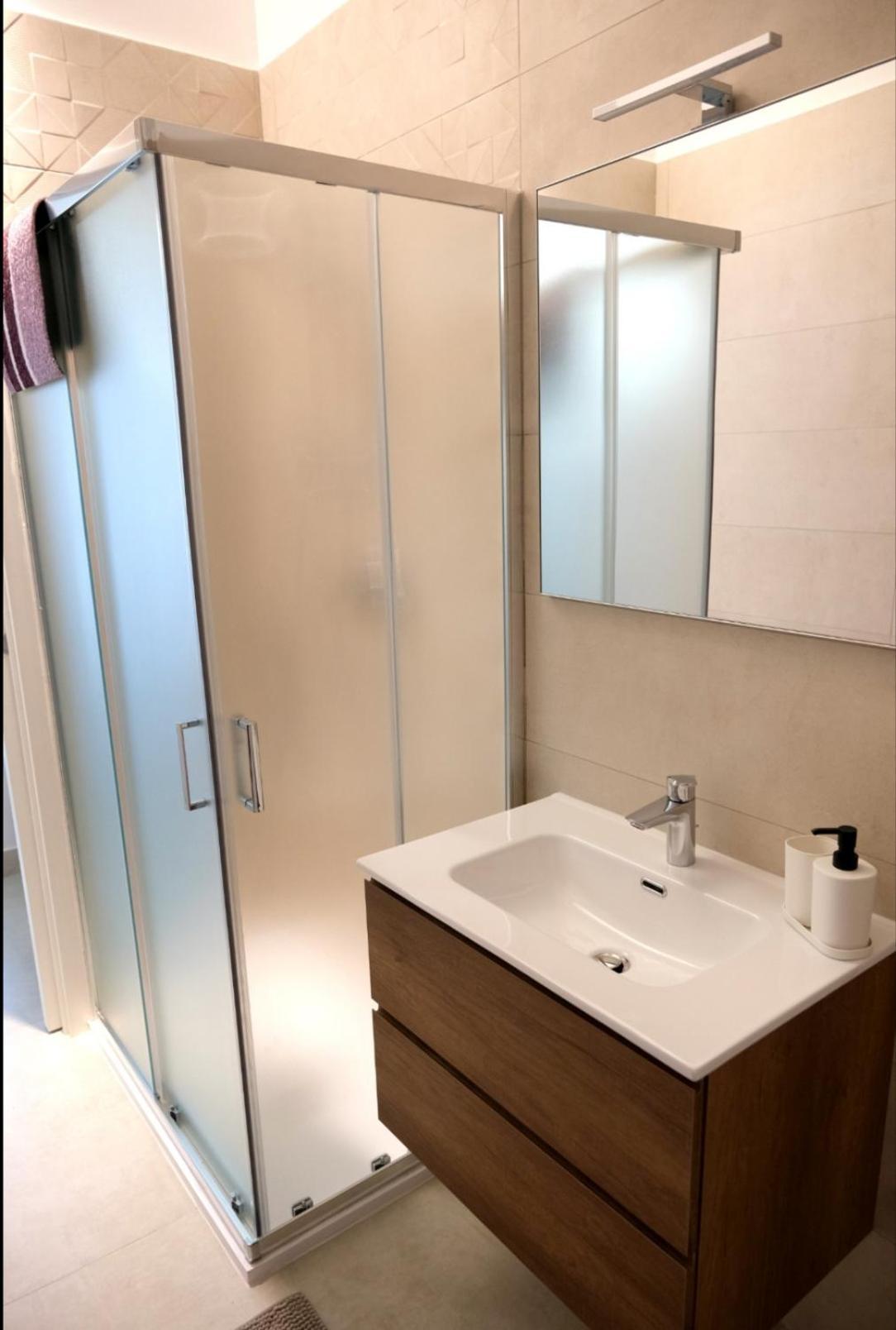 Sole & Luna Guest House Бари Экстерьер фото
